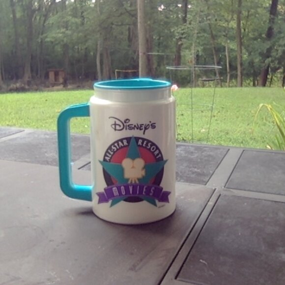 Walt Disney World 1990s All-Star Resort Movies Coca-Cola Cup Travel Mug - Picture 1 of 3